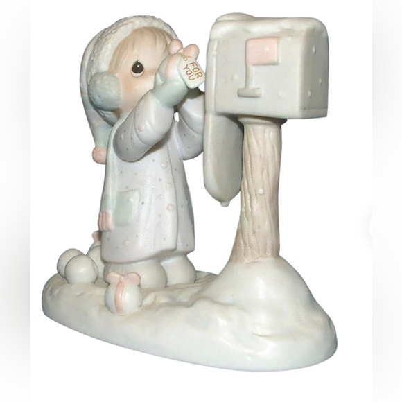 Vintage Precious Moments figurine “ I’m sending you a white Christmas “ - Picture 1 of 10